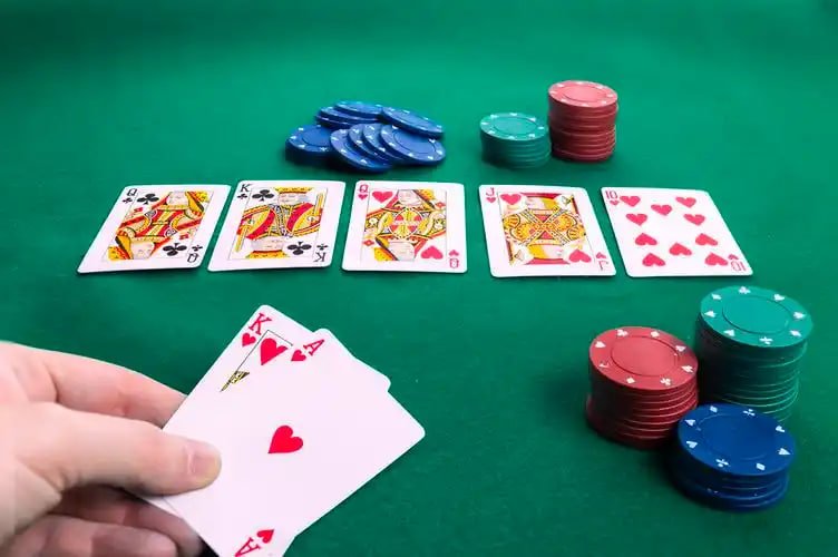 Pengguna mobile menjelajahi Bingo Calaca